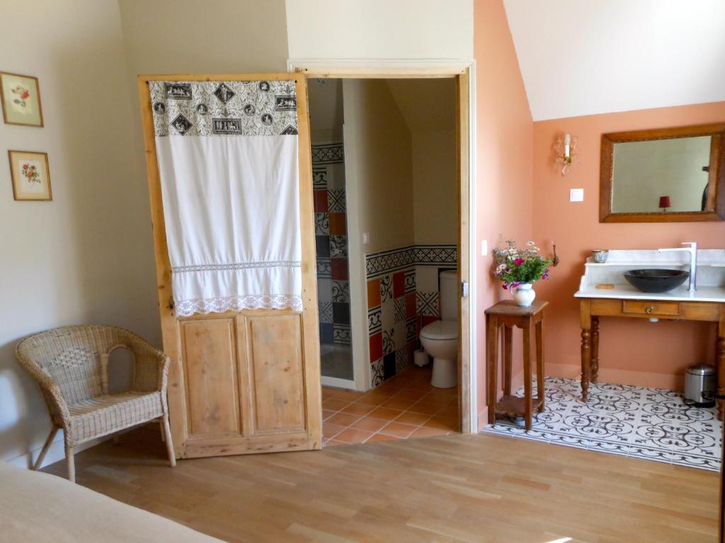 Auberge De La Tuilerie Surgy Rum bild