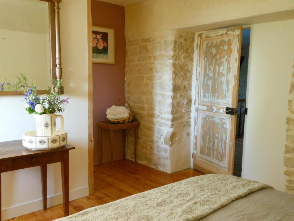 Auberge De La Tuilerie Surgy Exteriör bild